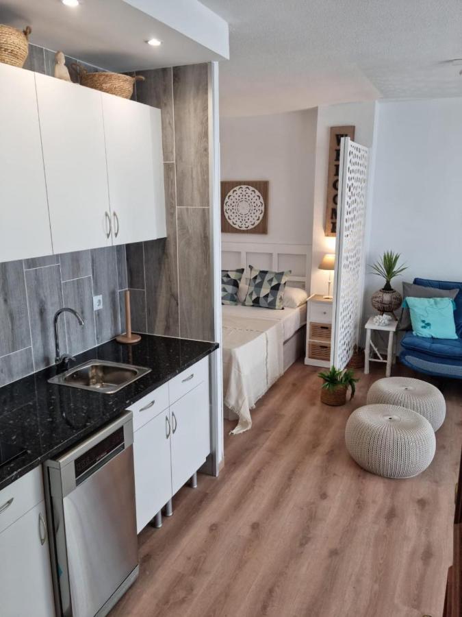 Fuengirola Apartment Carvajal Front Line Primera Linea 外观 照片